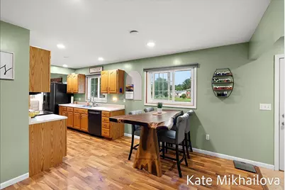 1249 Chalmers Drive, Battle Creek, MI 49015 - Photo 7