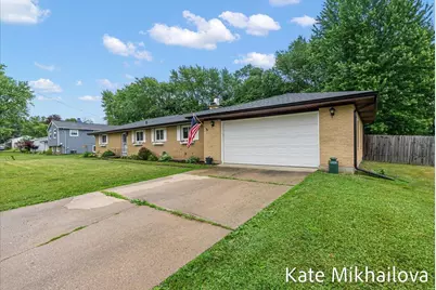 1249 Chalmers Drive, Battle Creek, MI 49015 - Photo 5