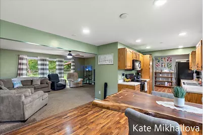 1249 Chalmers Drive, Battle Creek, MI 49015 - Photo 7