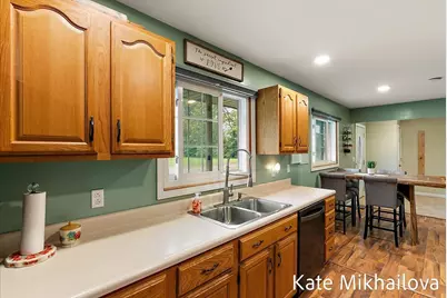 1249 Chalmers Drive, Battle Creek, MI 49015 - Photo 13