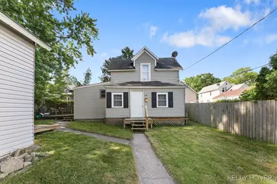 428 Fernando Street NE, Grand Rapids, MI 49505 - Photo 1