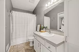 3053 Burritt St NW, Grand Rapids, MI 49504 - Photo 11