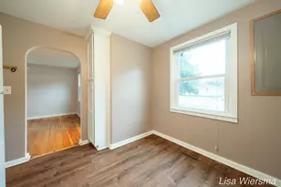 2357 Crozier Ave, Muskegon, MI 49441 - Photo 17