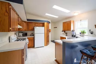 2670 Grand River Dr NE, Grand Rapids, MI 49525 - Photo 11