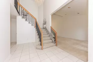 4663 Rosewood Ln, West Bloomfield, MI 48323 - Photo 11