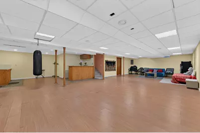24381 Elmhurst Avenue, Farmington Hills, MI 48336 - Photo 33