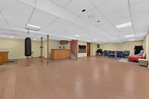 24381 Elmhurst Ave, Farmington Hills, MI 48336 - Photo 33