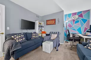 24381 Elmhurst Ave, Farmington Hills, MI 48336 - Photo 5