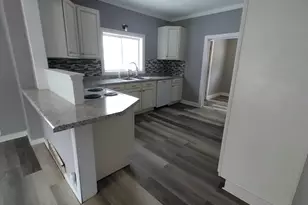 303 Rathburn, Howard City, MI 49329 - Photo 5