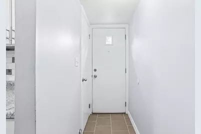 29184 Manchester Street, Westland, MI 48185 - Photo 11
