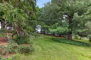 1123 N Clark St, Albion, MI 49224 - Photo 41