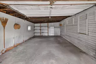 1123 N Clark St, Albion, MI 49224 - Photo 57