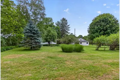 1123 N Clark Street, Albion, MI 49224 - Photo 31