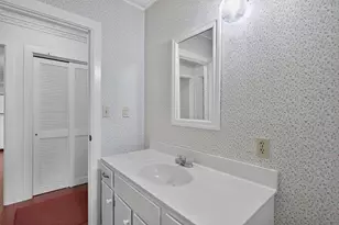 1123 N Clark St, Albion, MI 49224 - Photo 11
