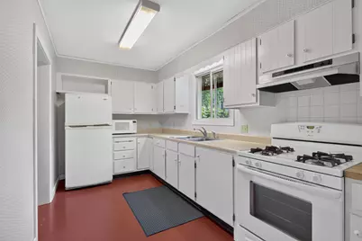 1123 N Clark Street, Albion, MI 49224 - Photo 7