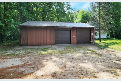 2100 Newcosta Avenue, Newaygo, MI 49337 - Photo 3