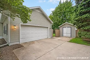 15213 Meadowwood Dr, Grand Haven, MI 49417 - Photo 45