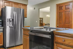 15213 Meadowwood Dr, Grand Haven, MI 49417 - Photo 13