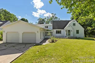 503 Northland Ct NE, Rockford, MI 49341 - Photo 1