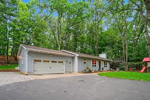 6069 Stout Creek Ave NE, Belmont, MI 49306 - Photo 5