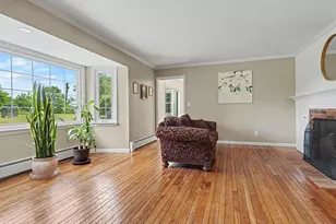 3702 Meadow Ln, Saline, MI 48176 - Photo 5