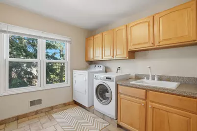 5693 Strawberry Circle, Commerce Township, MI 48382 - Photo 29