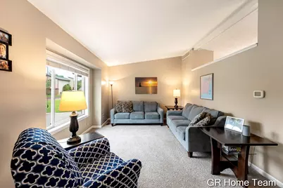 2304 Brookfarm Court SE, Grand Rapids, MI 49508 - Photo 5