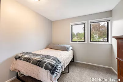 2304 Brookfarm Court SE, Grand Rapids, MI 49508 - Photo 23