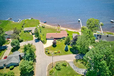 909 Tostenabe Lane, Muskegon, MI 49445 - Photo 35