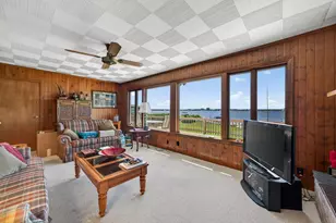 909 Tostenabe Ln, Muskegon, MI 49445 - Photo 21