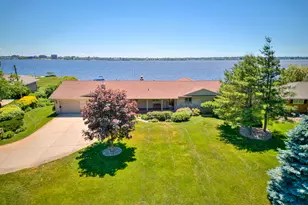 909 Tostenabe Ln, Muskegon, MI 49445 - Photo 39