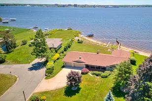 909 Tostenabe Ln, Muskegon, MI 49445 - Photo 7