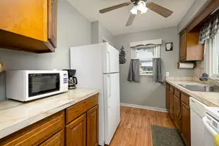 2225 McLain Ave, Lincoln Park, MI 48146 - Photo 11