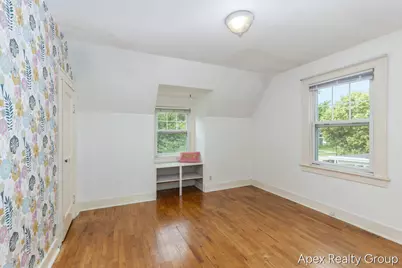555 E Central Avenue, Zeeland, MI 49464 - Photo 17