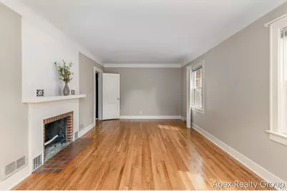 555 E Central Avenue, Zeeland, MI 49464 - Photo 5
