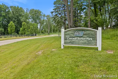 2480 Burton Woods Court SE, Grand Rapids, MI 49546 - Photo 41