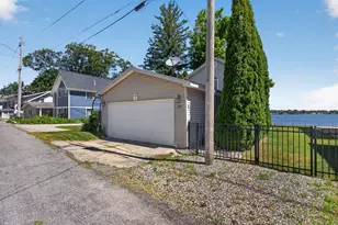 290 Park St, Manitou Beach, MI 49253 - Photo 37