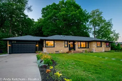315 W 40th Street, Holland, MI 49423 - Photo 1