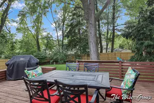 1613 Lotus Ave SE, Grand Rapids, MI 49506 - Photo 33