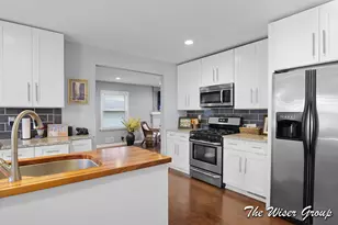 1613 Lotus Ave SE, Grand Rapids, MI 49506 - Photo 9