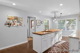 1613 Lotus Ave SE, Grand Rapids, MI 49506 - Photo 11