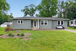 707 Lowell Ave, Jackson, MI 49202 - Photo 1