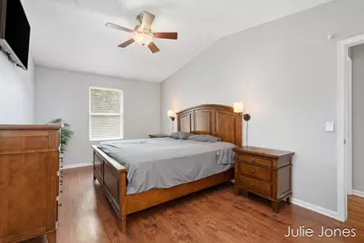 1554 Wakely Street NE, Grand Rapids, MI 49505 - Photo 13