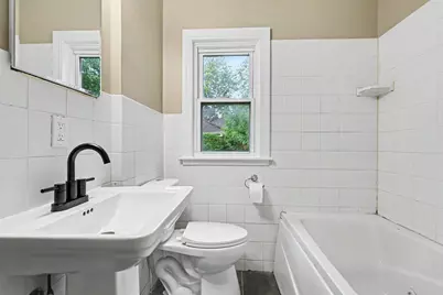2215 Coolidge Street, Lansing, MI 48906 - Photo 7