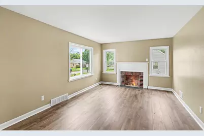 2215 Coolidge Street, Lansing, MI 48906 - Photo 3