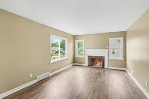 2215 Coolidge St, Lansing, MI 48906 - Photo 3