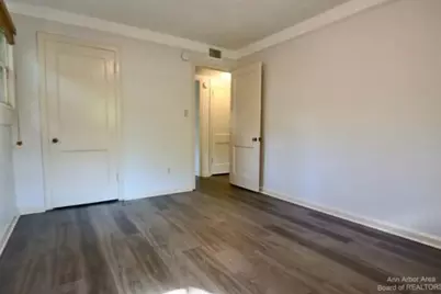 611 Robin Road, Ann Arbor, MI 48103 - Photo 13