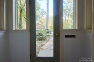 611 Robin Rd, Ann Arbor, MI 48103 - Photo 7