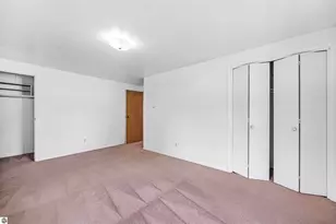 424 Crestview Pl, Cadillac, MI 49601 - Photo 37