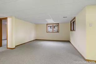 205 Parkside Dr, Zeeland, MI 49464 - Photo 23
